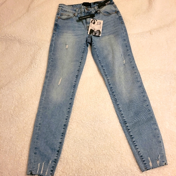 Kendall & Kylie The Ultra Babe Skinny Jean 3/26 - Picture 2 of 5